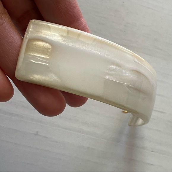 Vintage French pearl off white crème made with in France hair clip barrette - Picture 4 of 9